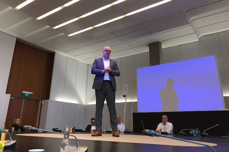 Overmij-3